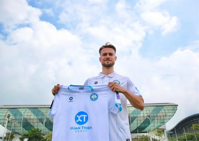 Hình ảnh mạng lưới an ninh mạng với các lớp mã hóa, biểu thị bảo mật dữ liệu của helo888 code